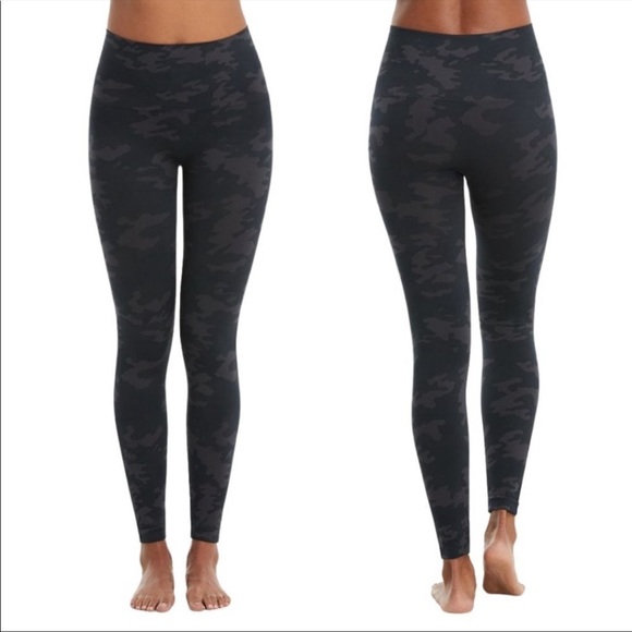 Spanx Look at Me Now Camo Leggings Small - Picture 2 of 8